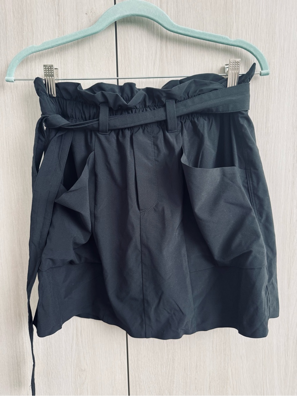 Athleta Black Paperbag Waist Mini Skirt